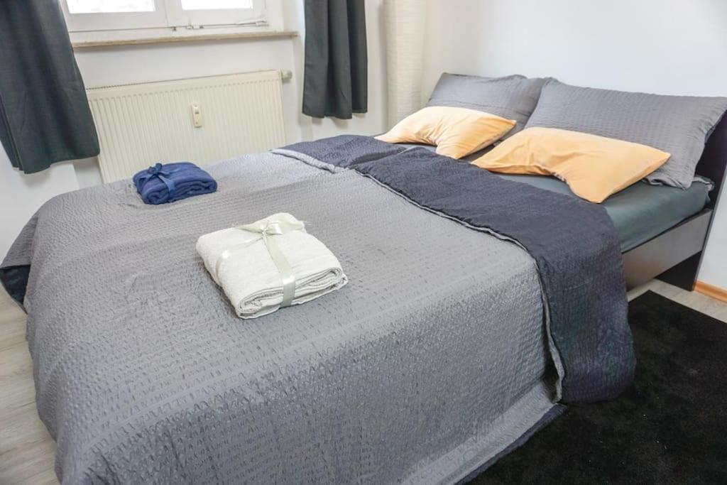 Apartment In Wuppertal - Charmante 3-Zimmer-Oase Mit Kamin Und Badewanne Exteriör bild