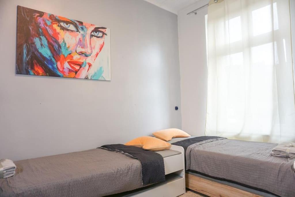 Apartment In Wuppertal - Charmante 3-Zimmer-Oase Mit Kamin Und Badewanne Exteriör bild