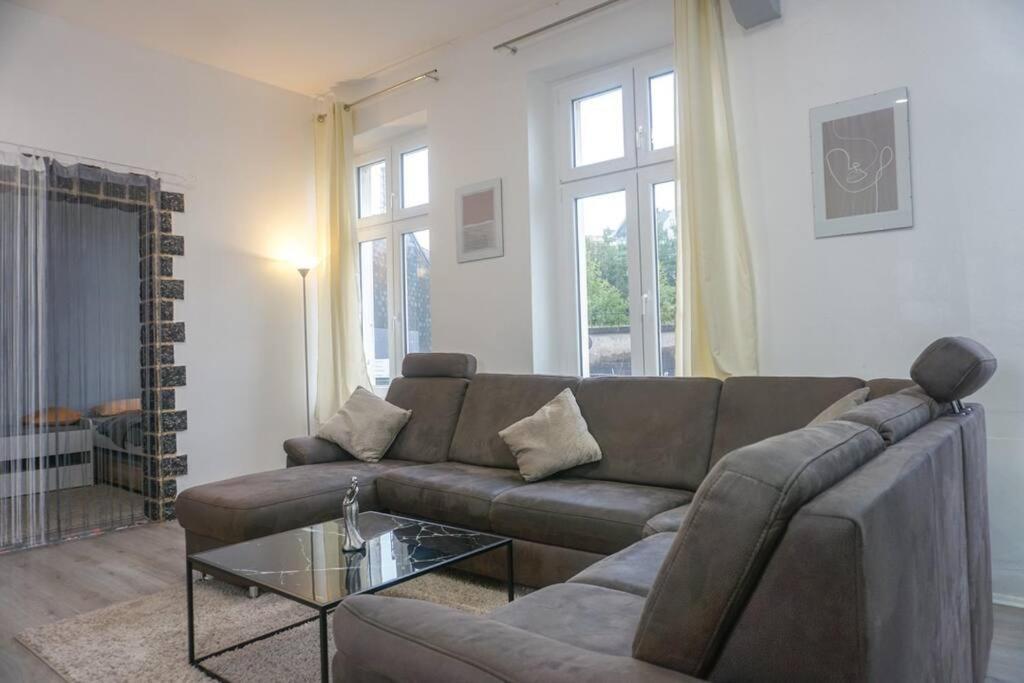 Apartment In Wuppertal - Charmante 3-Zimmer-Oase Mit Kamin Und Badewanne Exteriör bild